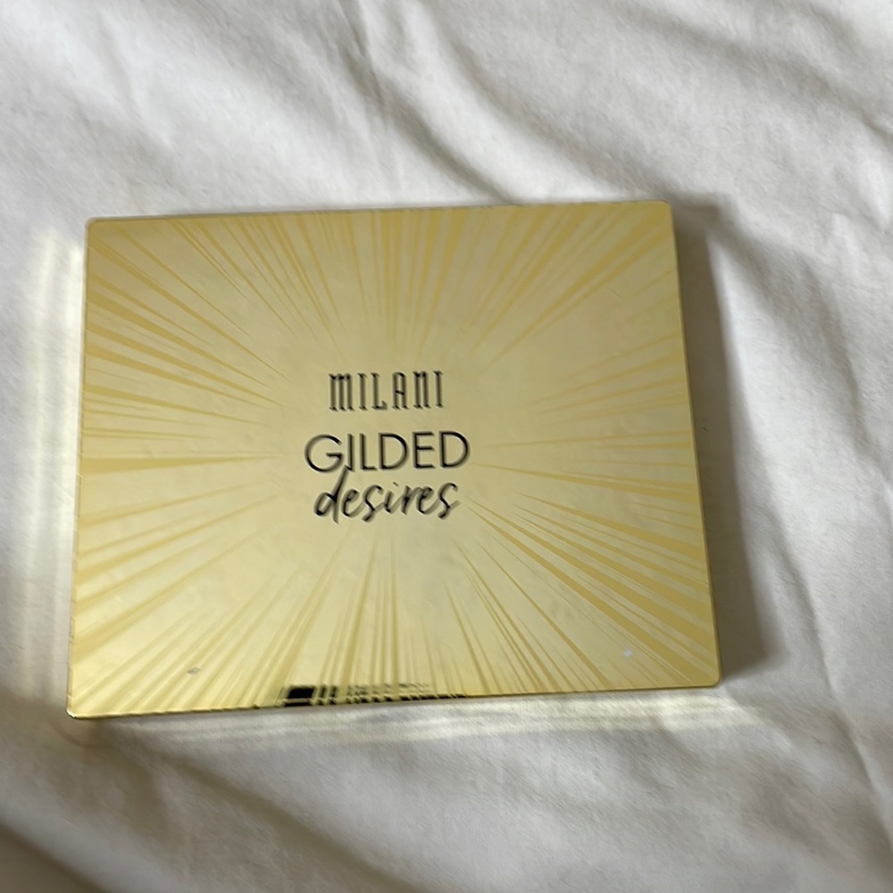 Milani Gilded Desire Eyeshadow Palette